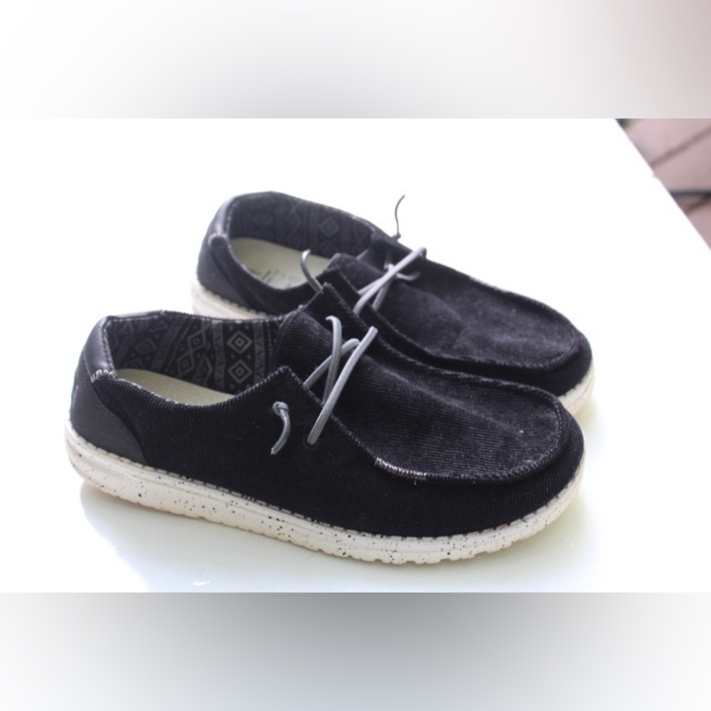Hey Dude Wendy shoes